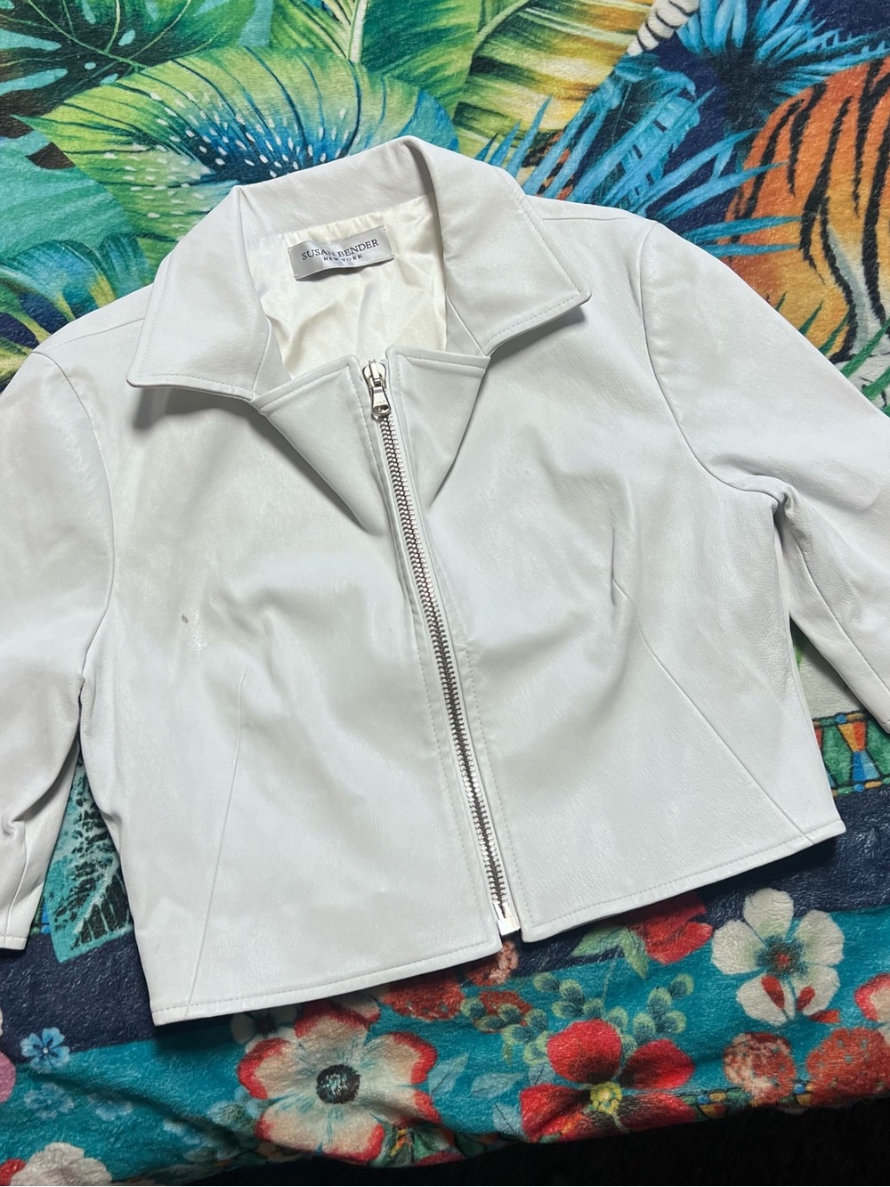 Susan Bender White Cropped Leather Zip Jacket